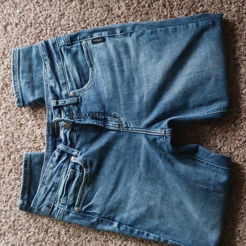 (21)  Silver jeans size 31/27